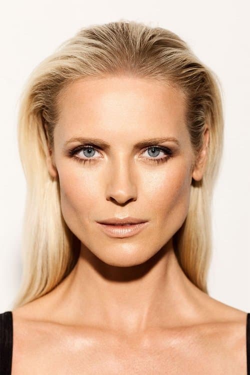 Synnøve Macody Lund