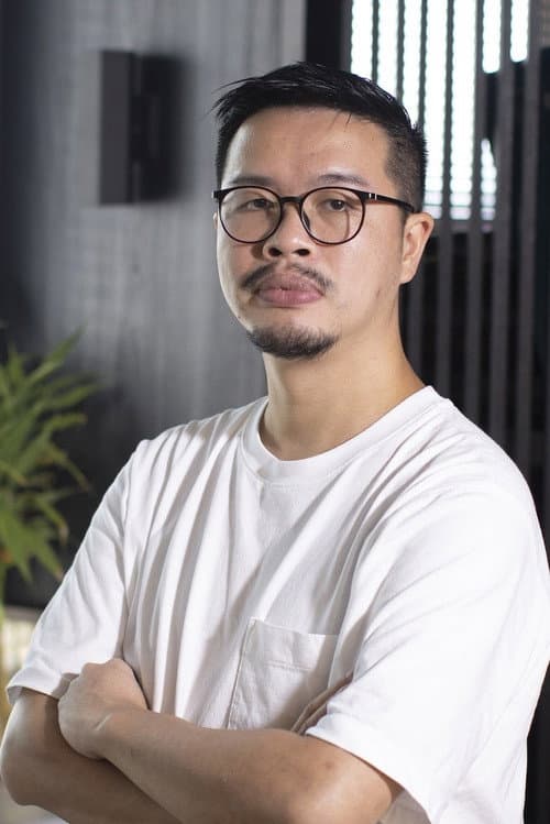 何爵天