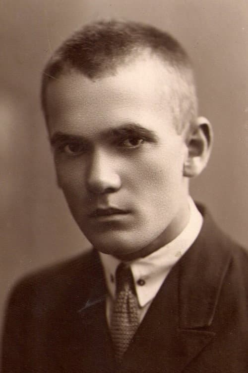 Максим Лужанин