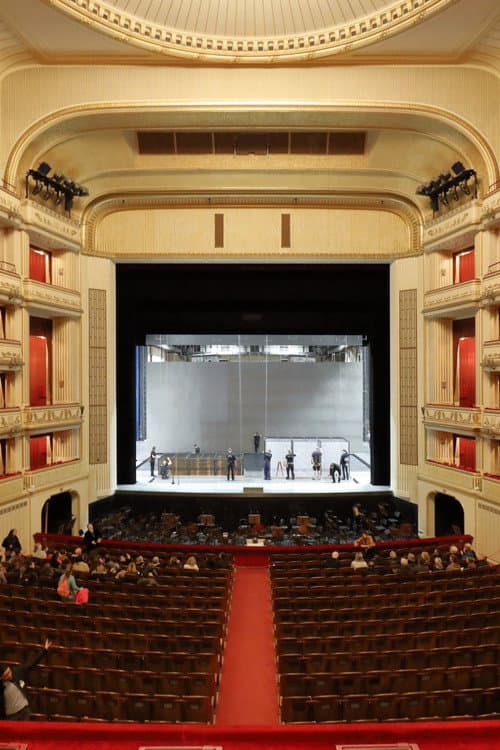 Die Staatsoper - Weltbühne für Österreich