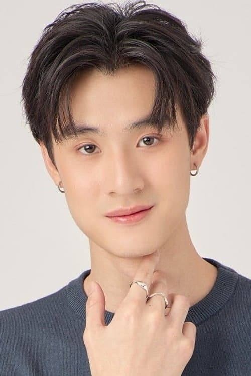 ธีรเดช วิถีพานิชย์