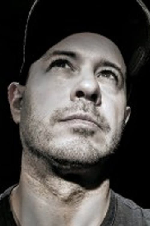 Alex Estrella