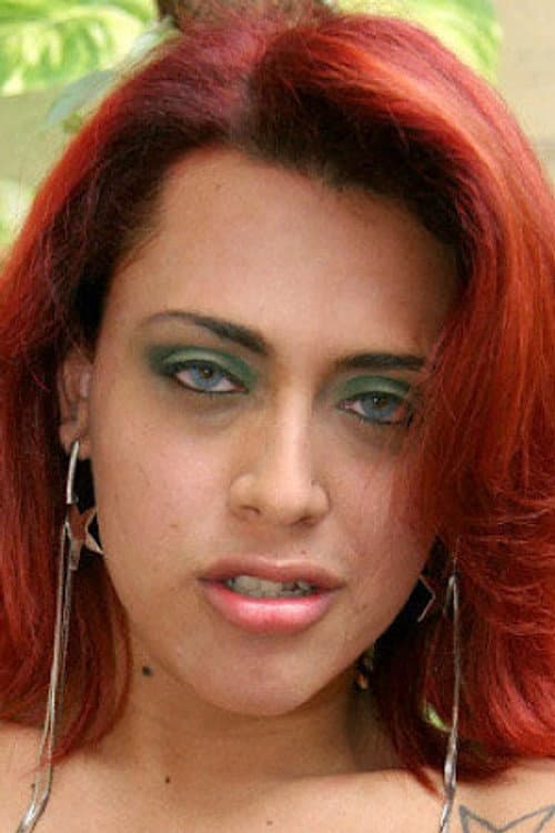 Rayna Leah