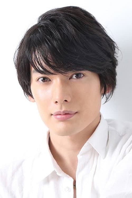 崎山つばさ